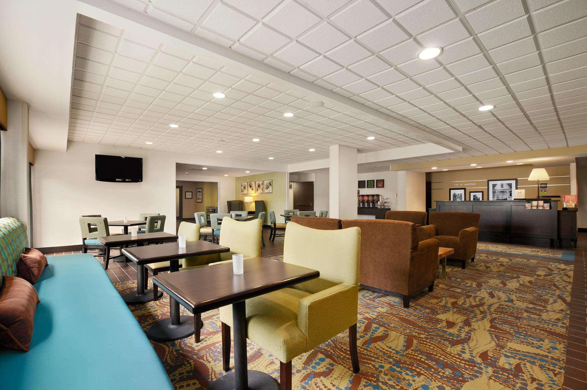 Comfort Inn Cadillac Extérieur photo