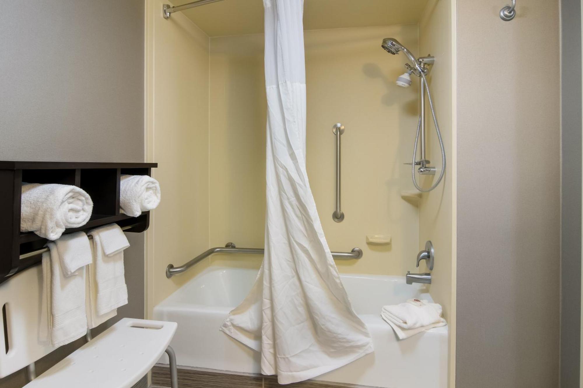 Comfort Inn Cadillac Extérieur photo